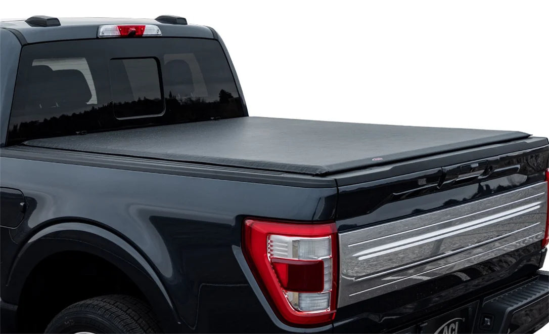 Access 43219 - Lorado 16-19 Titan XD 6ft 6in Bed (Clamps On w/ or w/o Utili-Track) Roll-Up Cover